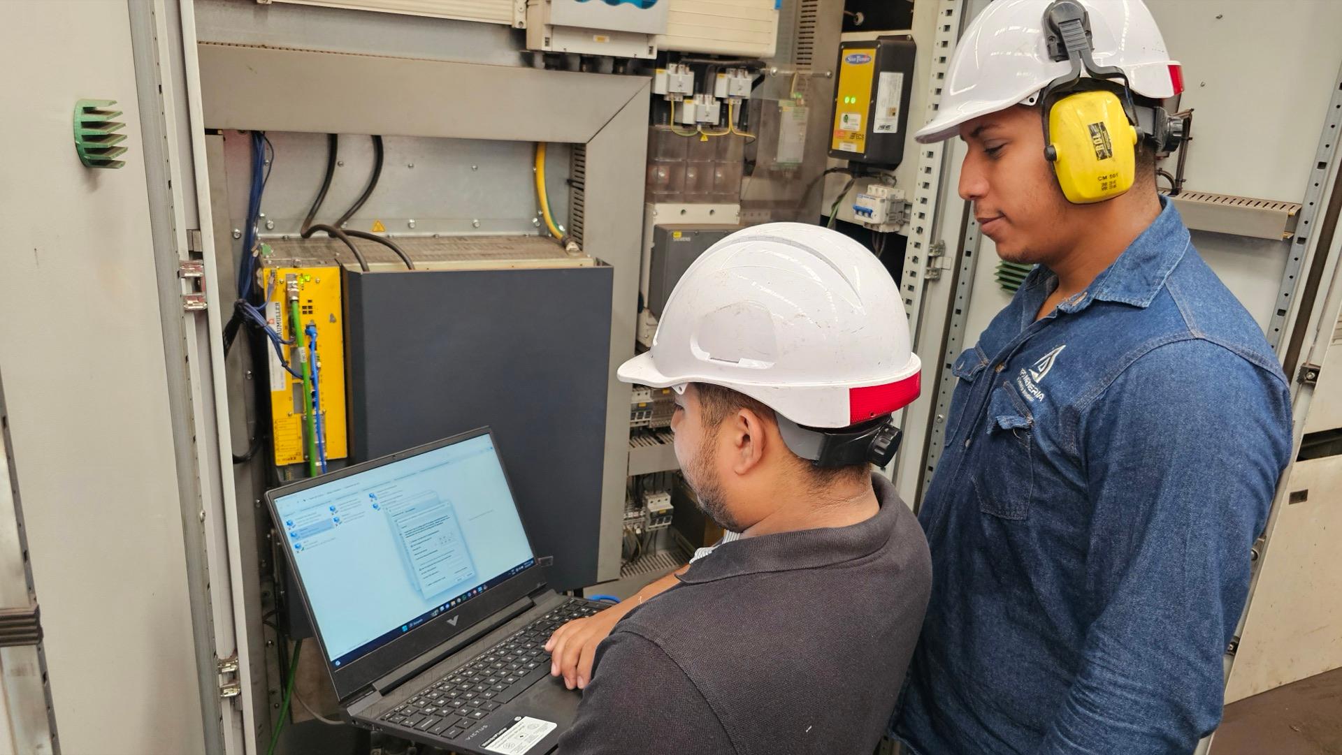 Industria del Acero — variadores de frecuencia y tableros eléctricos